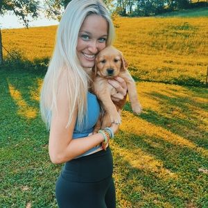 Meet your Posher, Ashley